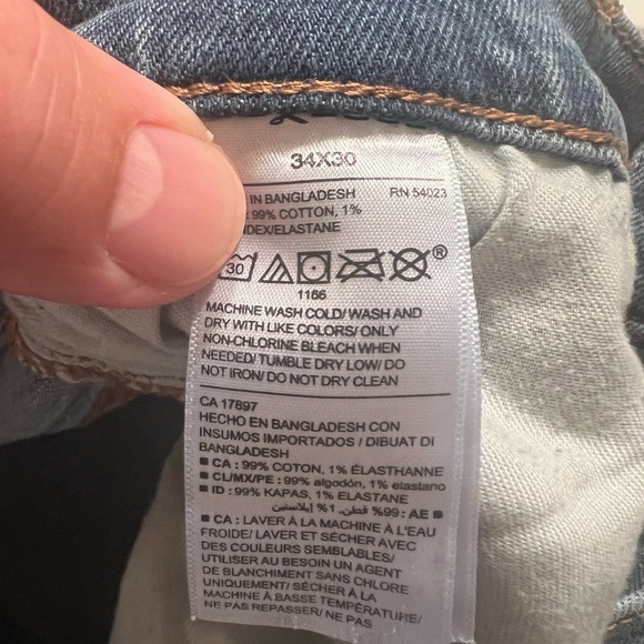 EUC Old Navy 34x30 Loose Fit Blue Jeans Stretch Flex Denim Modern🔥🔥 (B3) - Picture 5 of 6